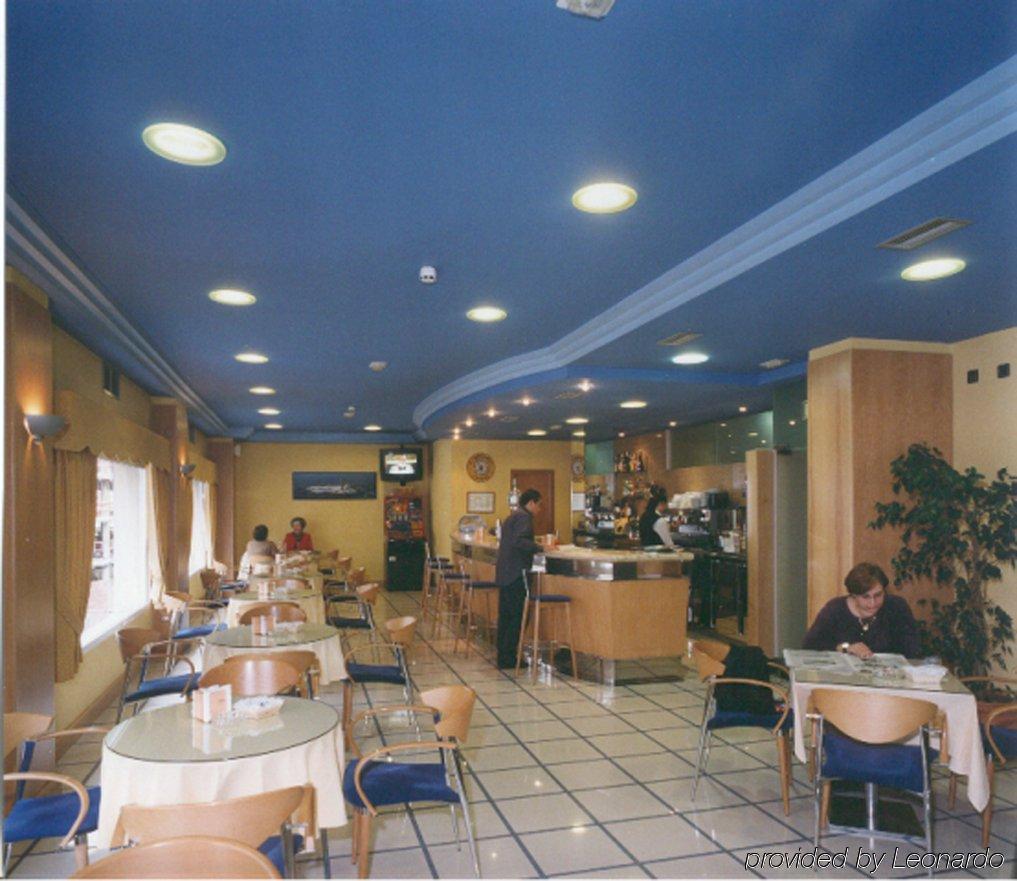 Hotel Villa De Marín Restaurant bilde